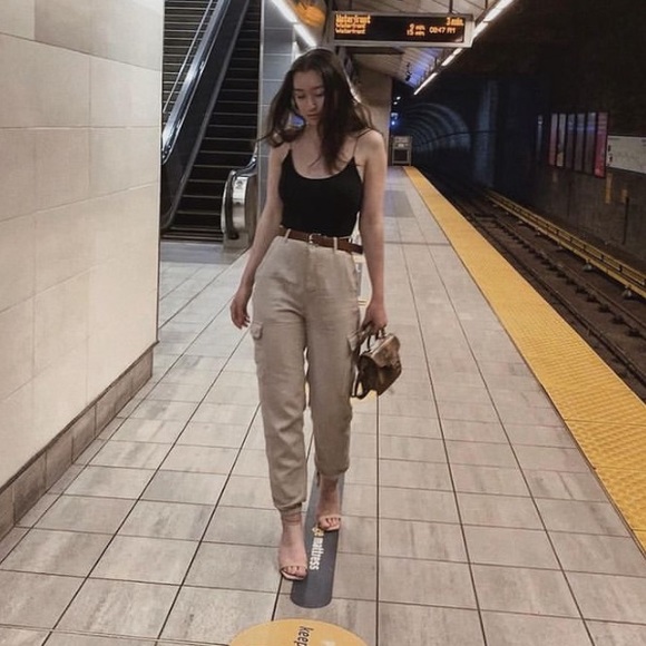 BEIGE CARGO PANTS - Picture 1 of 4